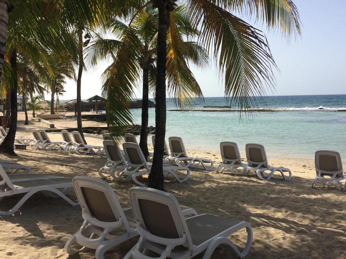 Appartement Arc En Ciel 3 Pieces Avec Acces Piscine Et Plage Saint-Francois (Grande-Terre) Exterior foto