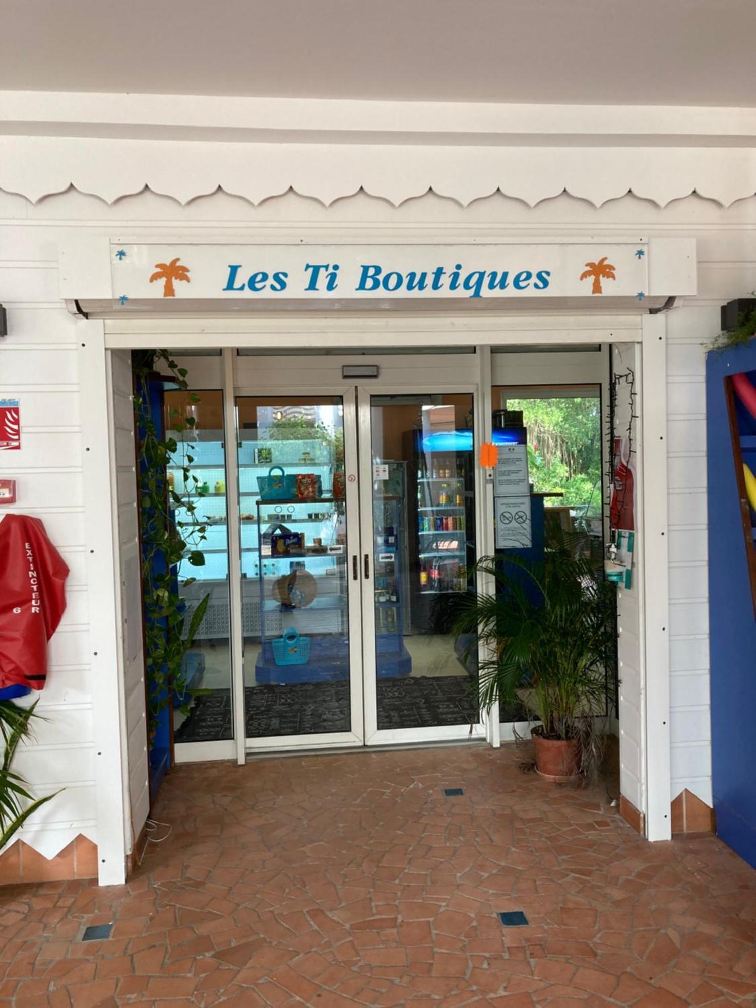 Appartement Arc En Ciel 3 Pieces Avec Acces Piscine Et Plage Saint-Francois (Grande-Terre) Exterior foto